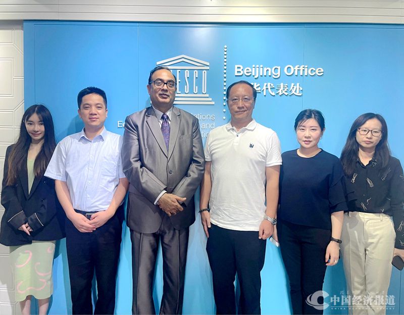 23博鳌国际美食文化论坛组委会理事长高福拜会联合国教科文组织驻华代表处.jpg