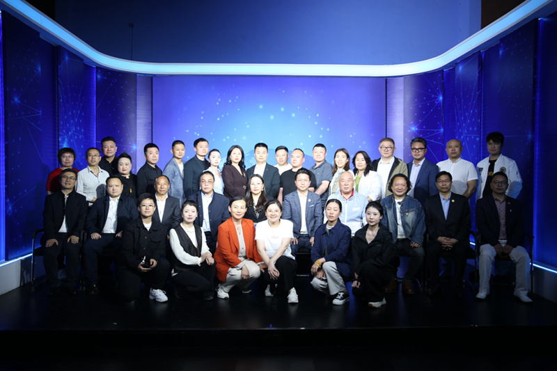 1745897734789787.jpg 35.jpg