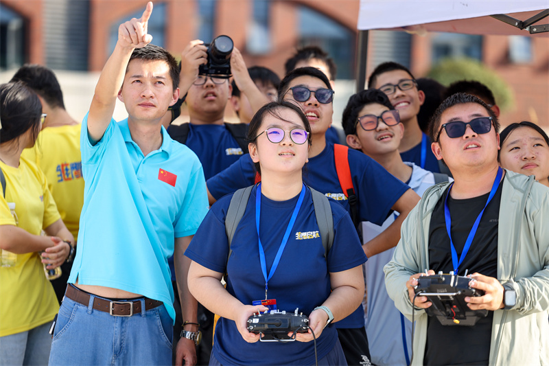 1756135872512385.jpg 95187134.jpg