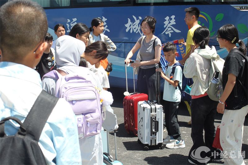 1756651748646545.jpg 下车抵达目的地.jpg